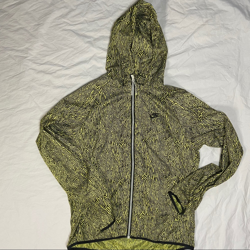 Nike - Reflective Windbreaker - L
